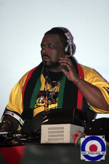 Africa Bambaataa  (USA) 11. Chiemsee Reggae Festival, Übersee - Tent Stage 19. August 2005.jpg